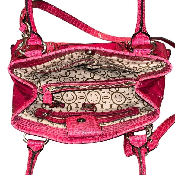 y2k Hot pink guess purse - Picture 4 of 8
